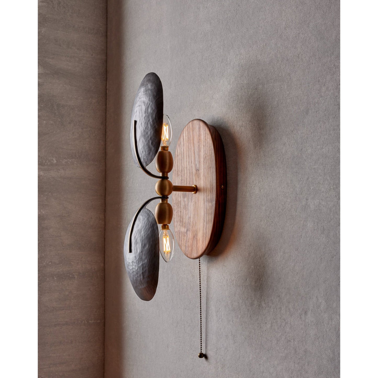 Deneb Wall Lamp