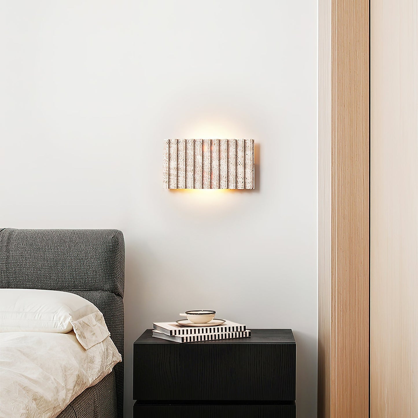 Solis Travertine wall lamp