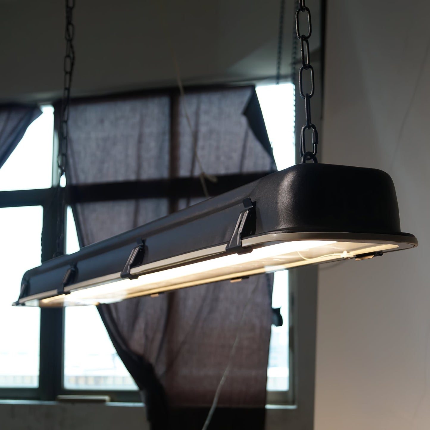 Dova Pendant Light