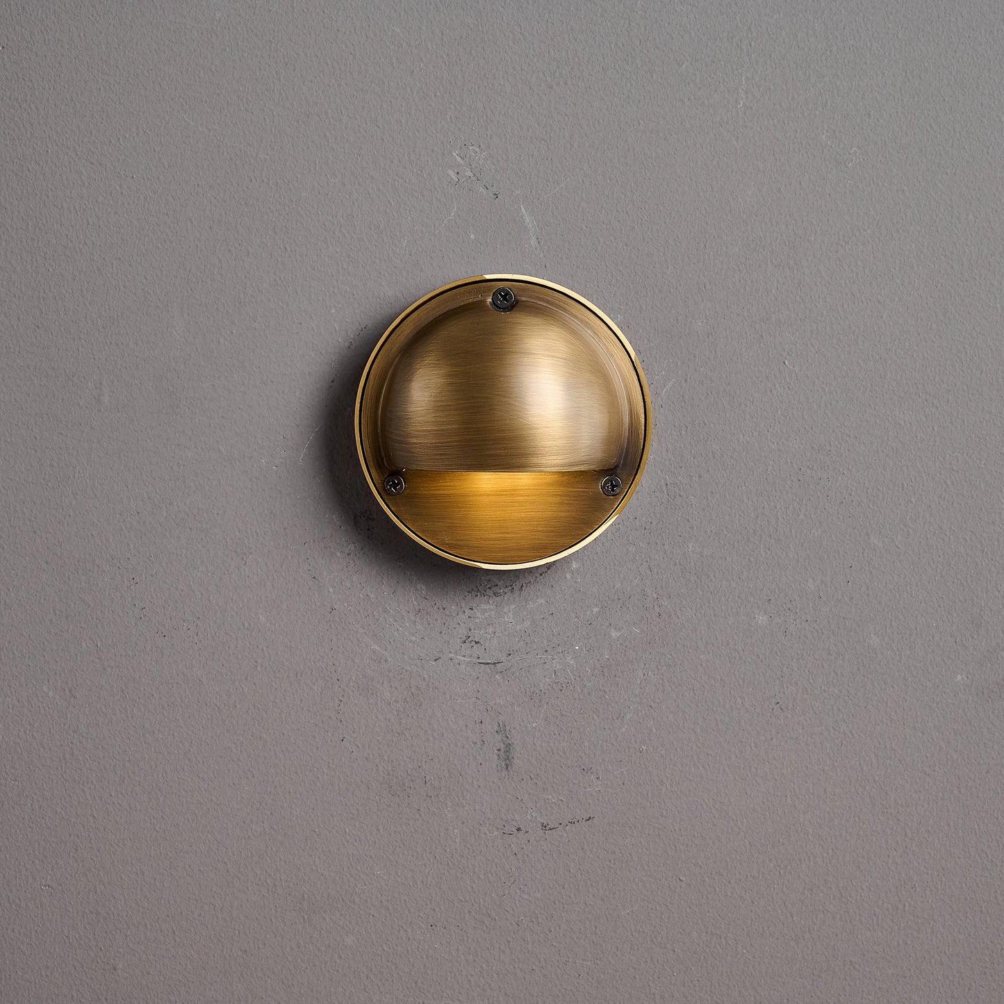 Lumis Wall Lamp