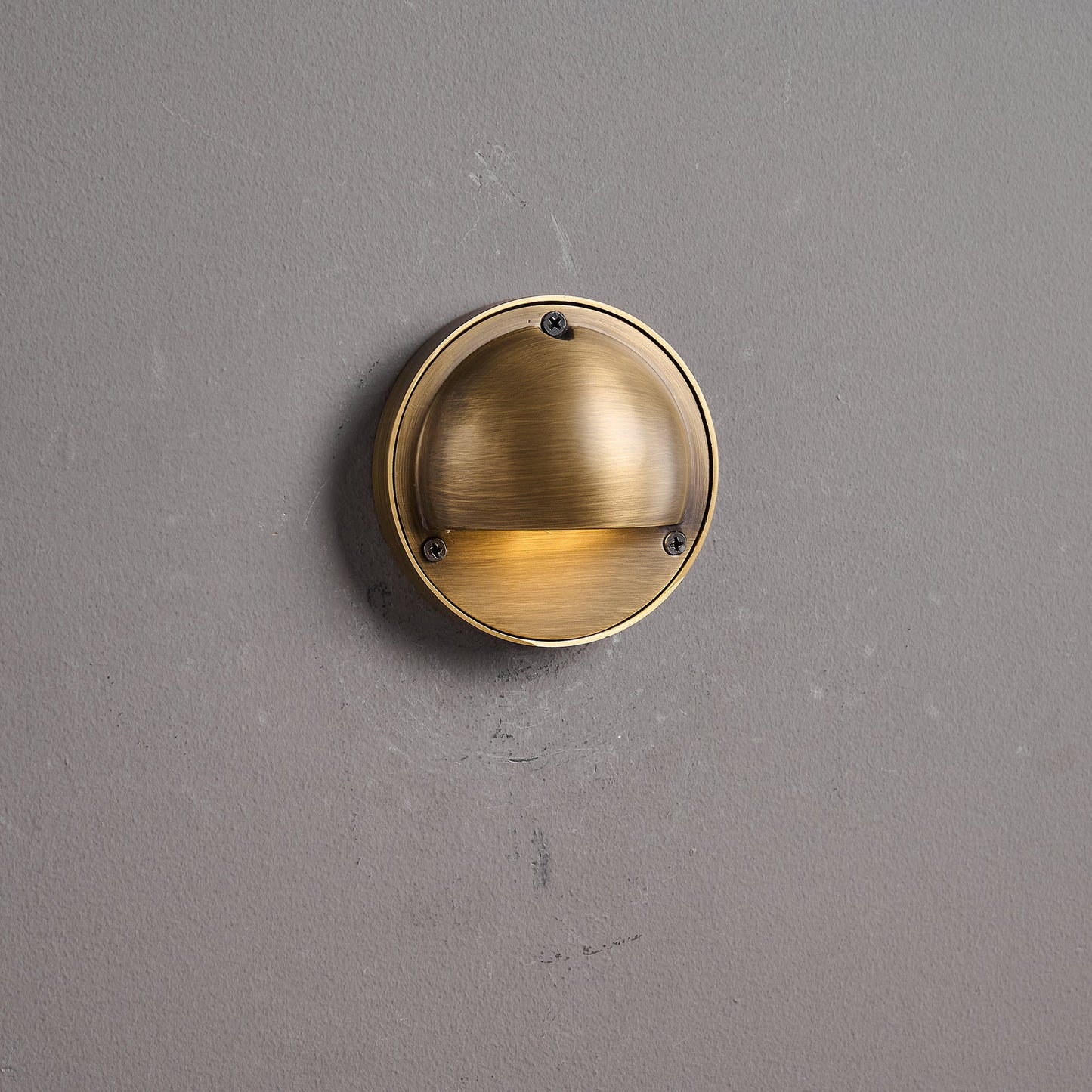 Lumis Wall Lamp