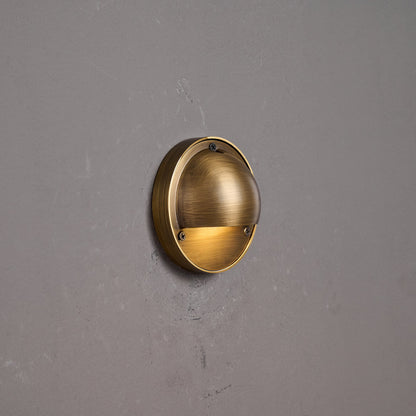 Lumis Wall Lamp
