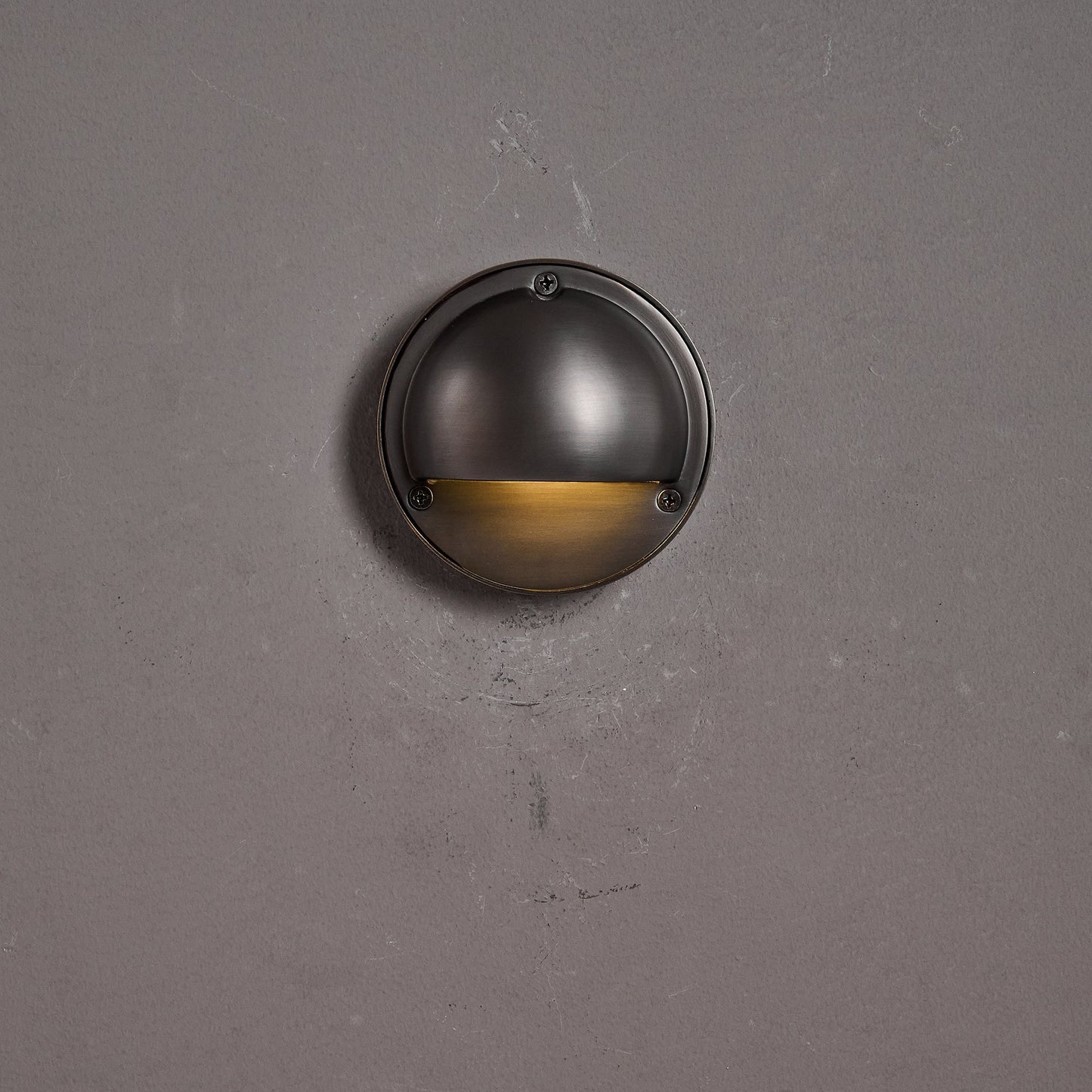 Lumis Wall Lamp