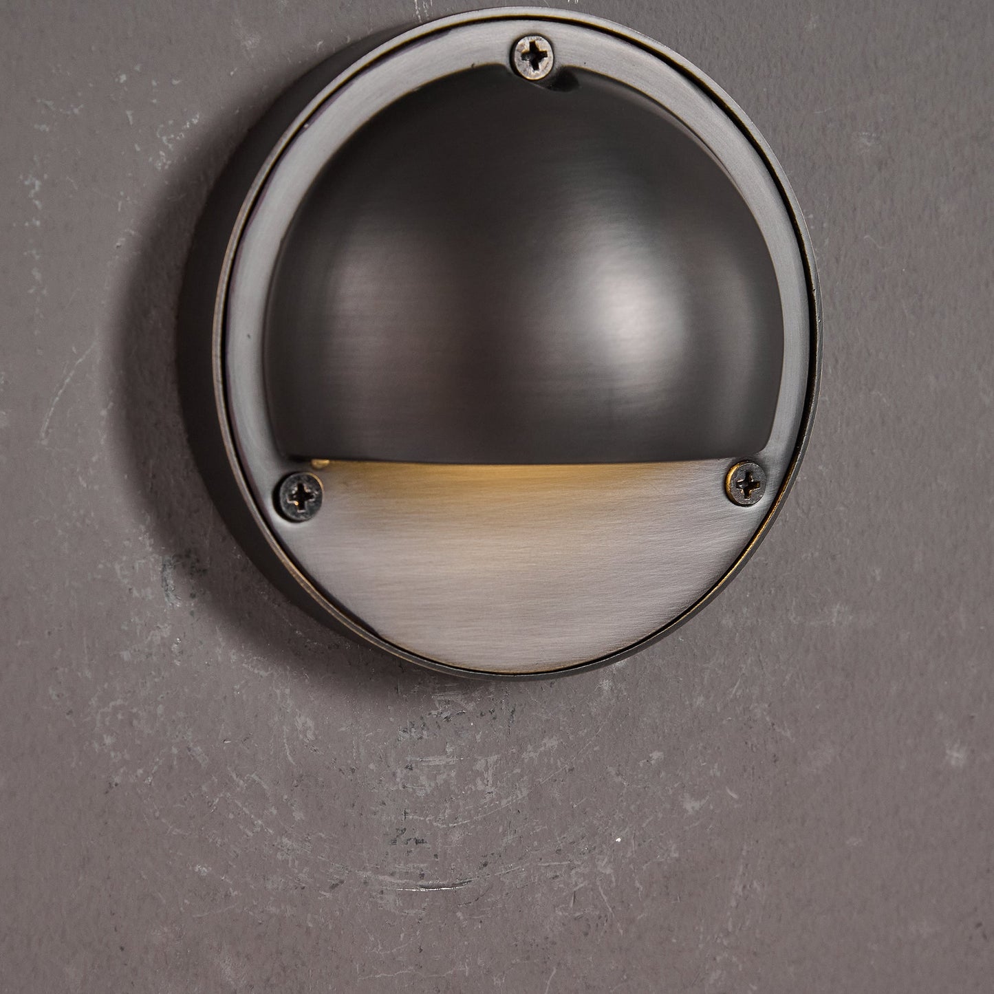 Lumis Wall Lamp