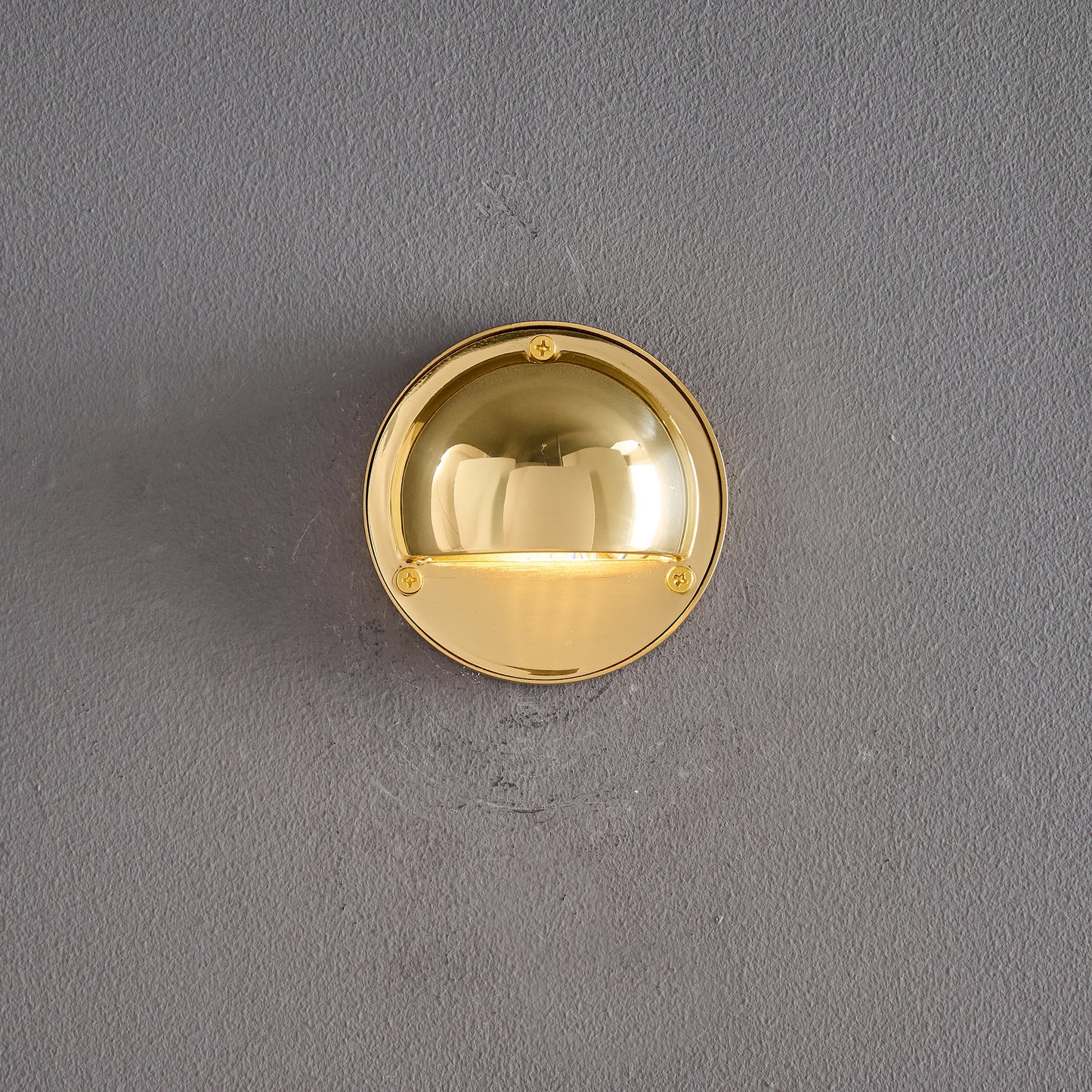Lumis Wall Lamp