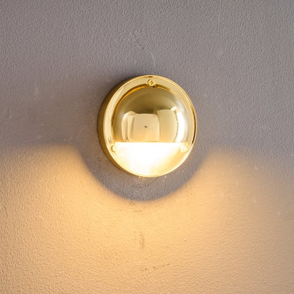 Lumis Wall Lamp