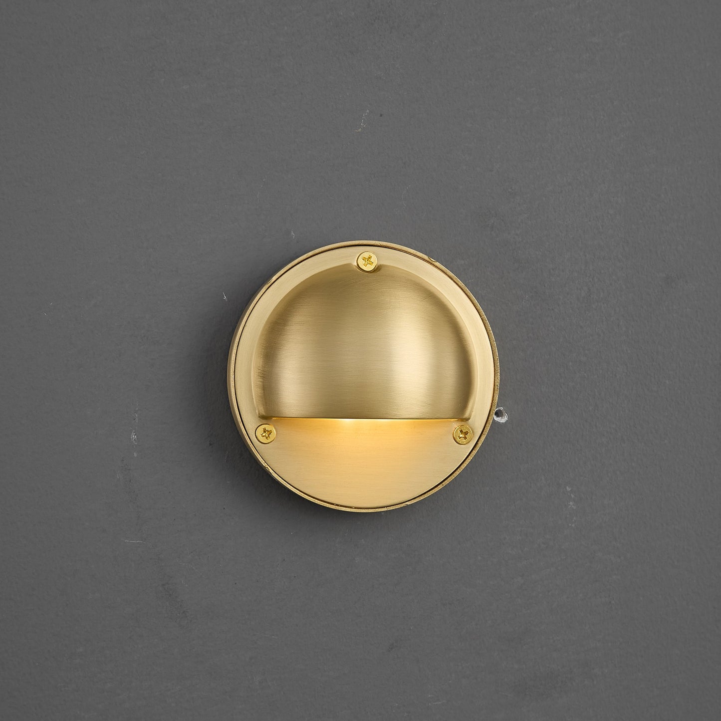 Lumis Wall Lamp