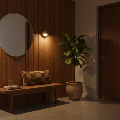 Lumis Wall Lamp