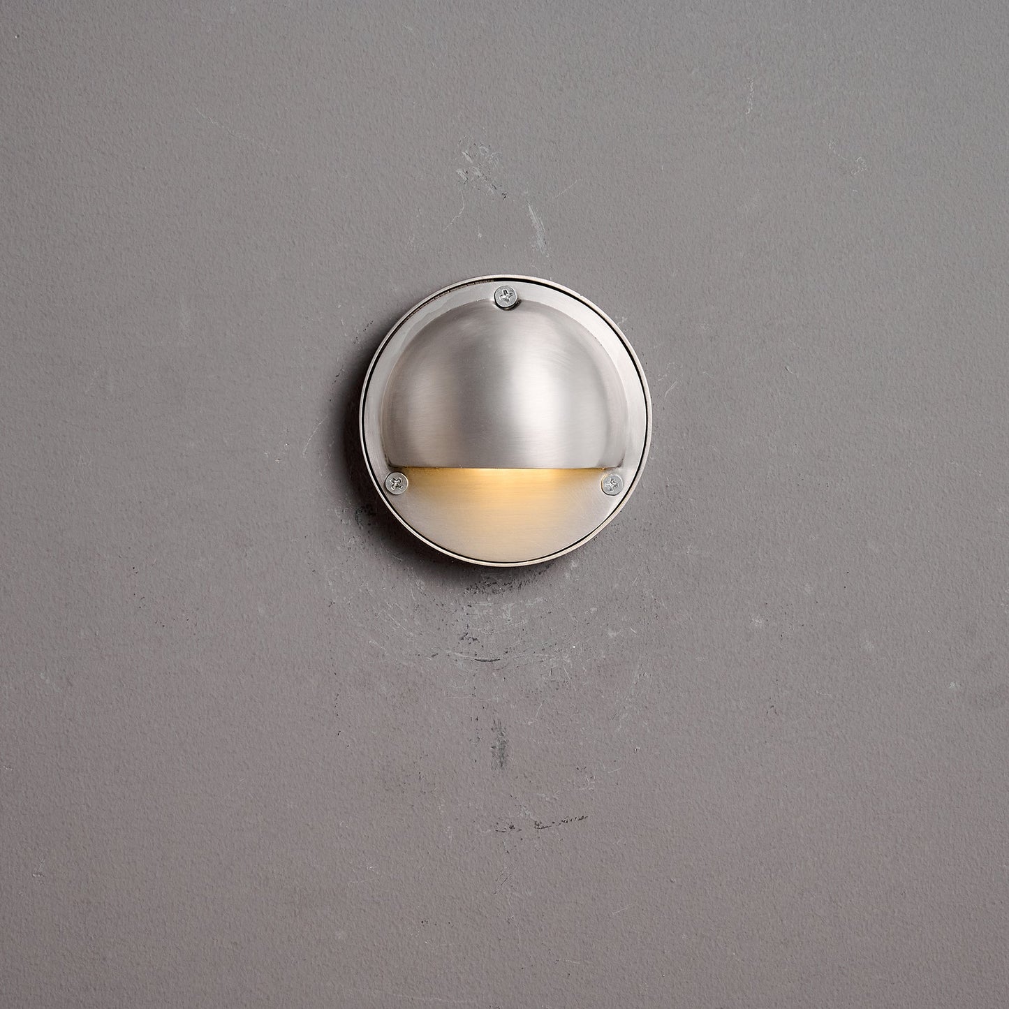 Lumis Wall Lamp