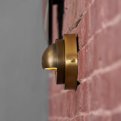 Lumis Wall Lamp