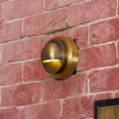 Lumis Wall Lamp