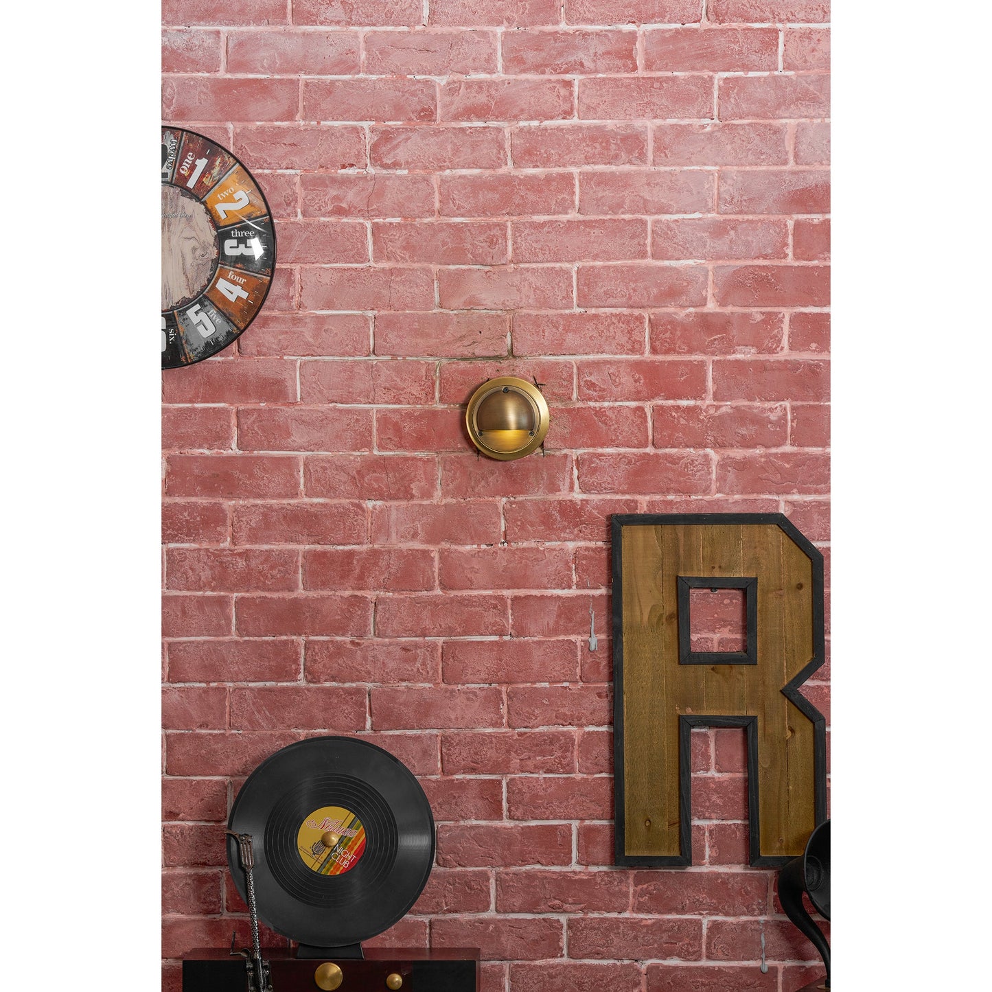 Lumis Wall Lamp
