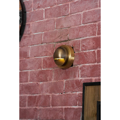 Lumis Wall Lamp
