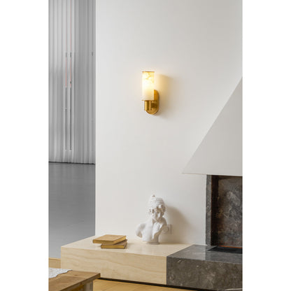 Vesia Vertical Alabaster Sconce