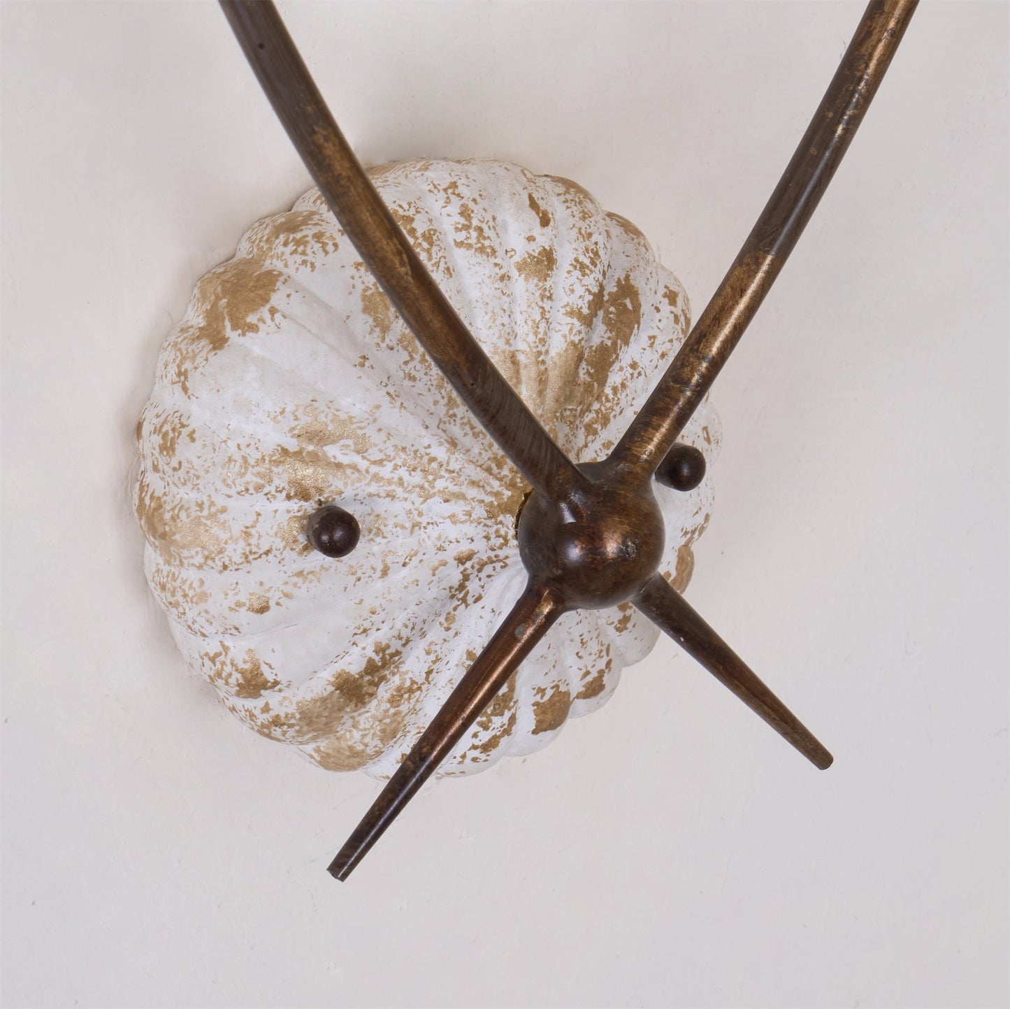 Kesyn Wall Lamp