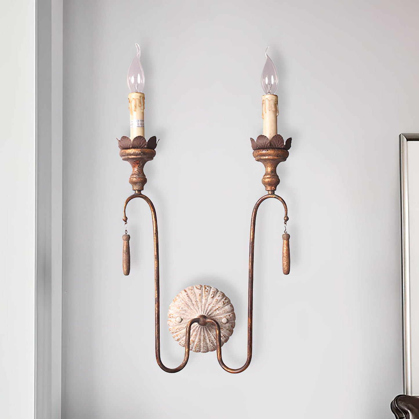 Talor Wall Lamp