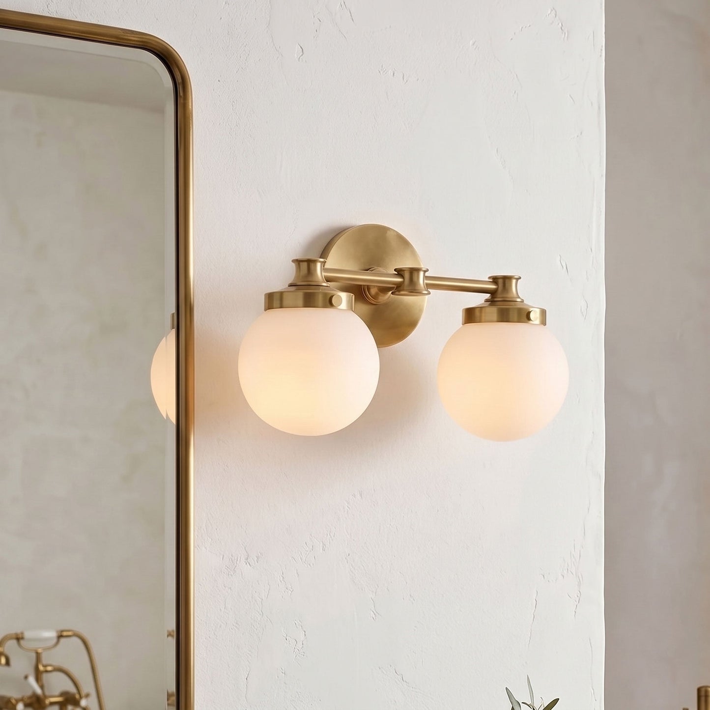 Quinara Glass Ball Wall Sconce