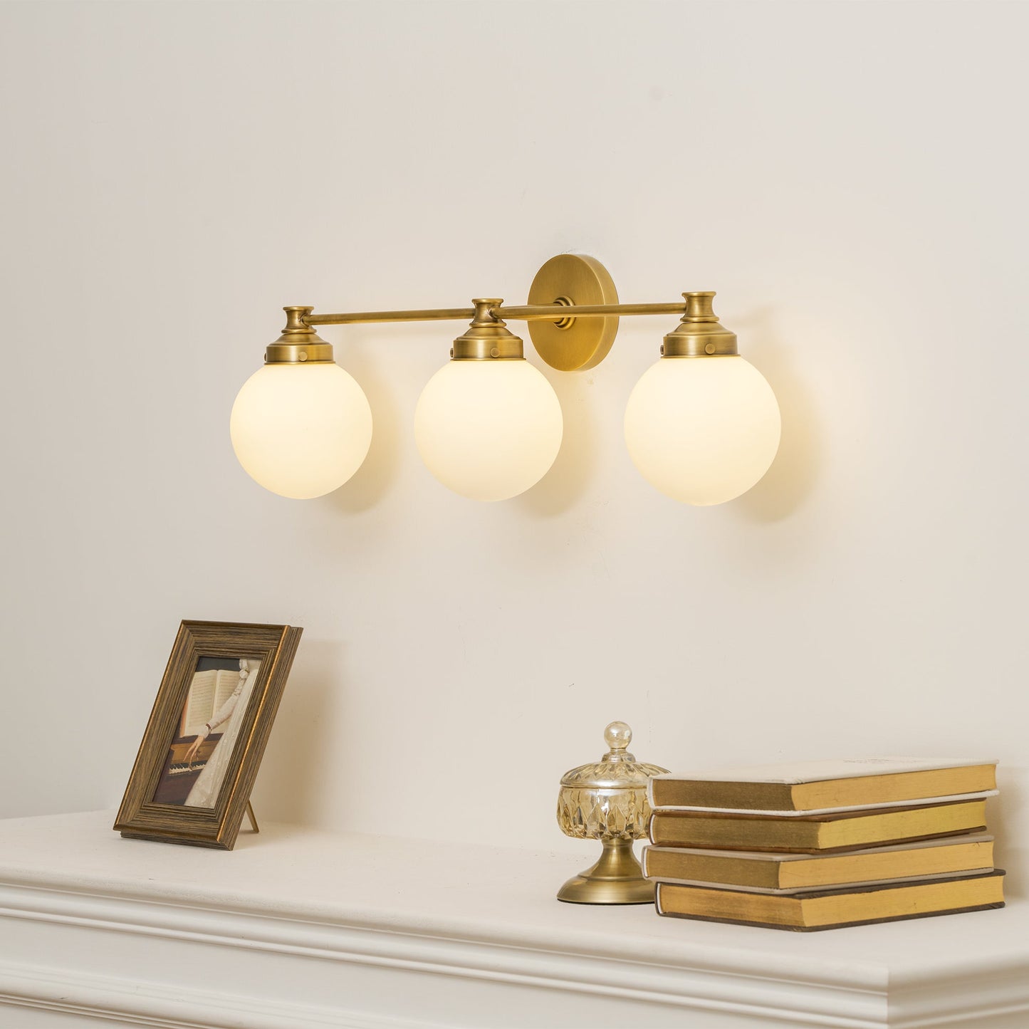 Quinara Glass Ball Wall Sconce