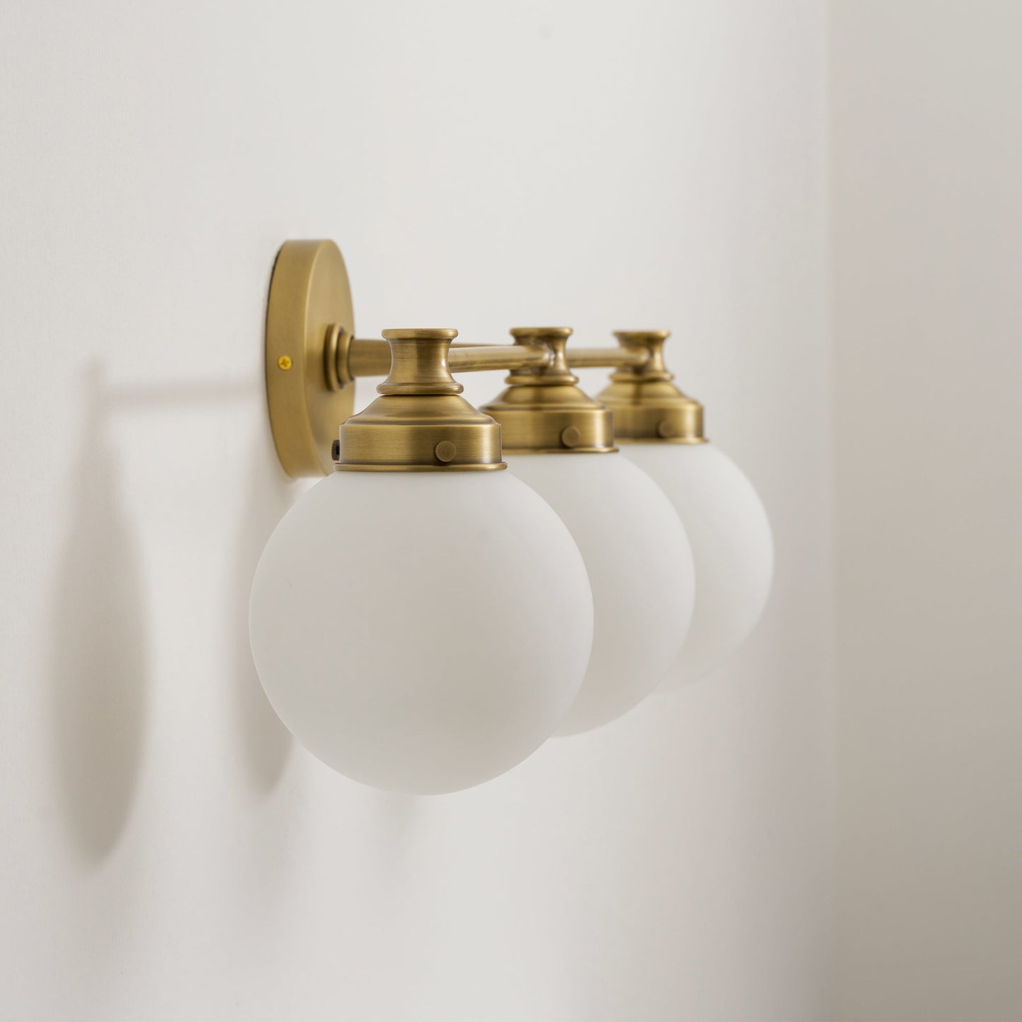 Quinara Glass Ball Wall Sconce