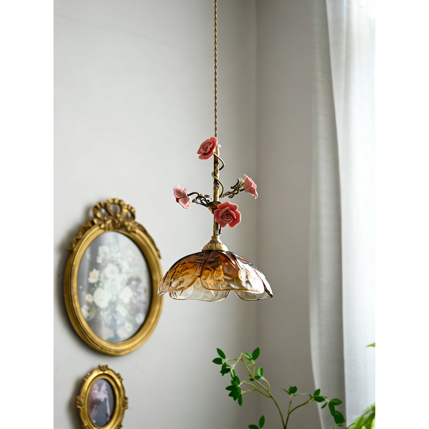 Yarine Glass Rose Pendant Lamp
