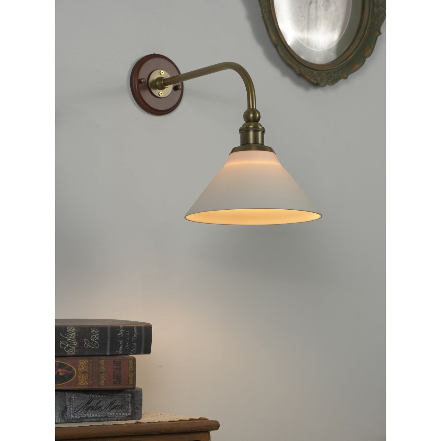 Yarine Ceramic Wall Lamp