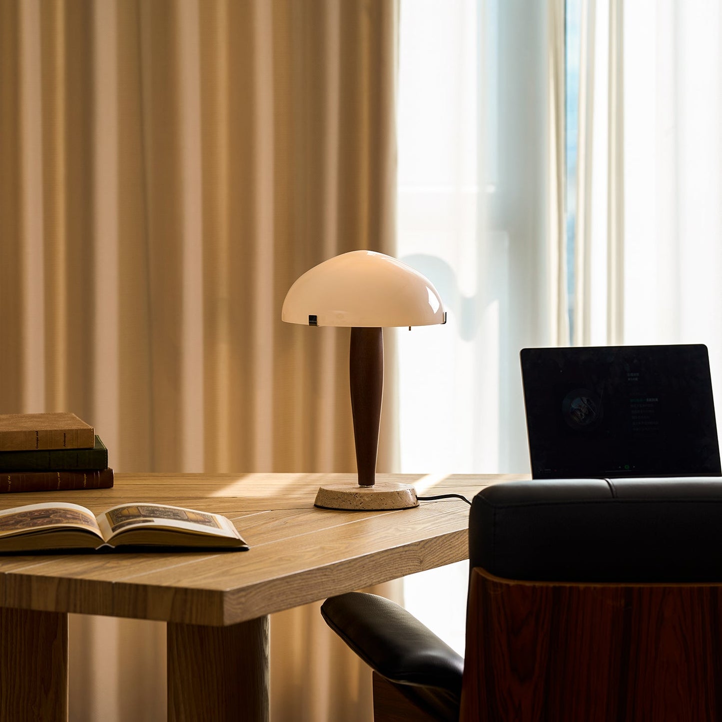 Dovara Table Lamp