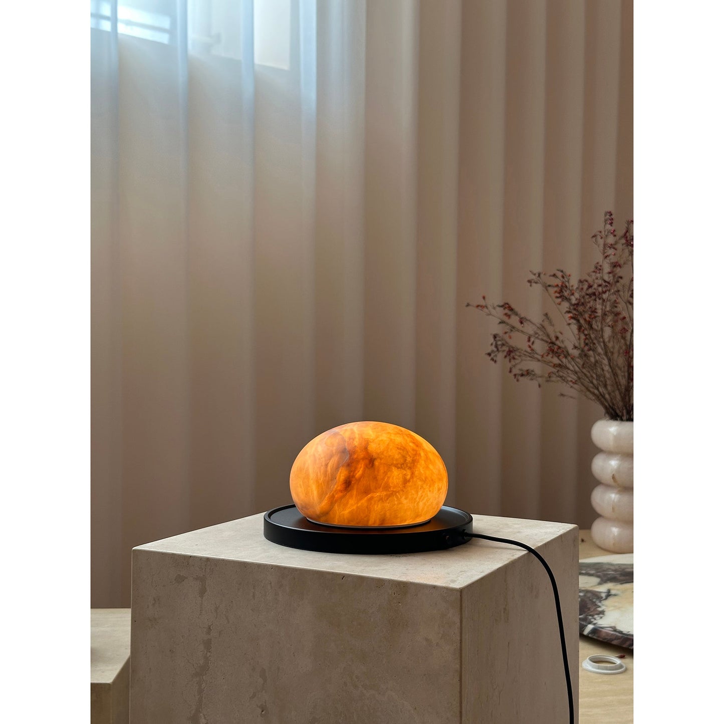 Maro Alabaster Table Lamp