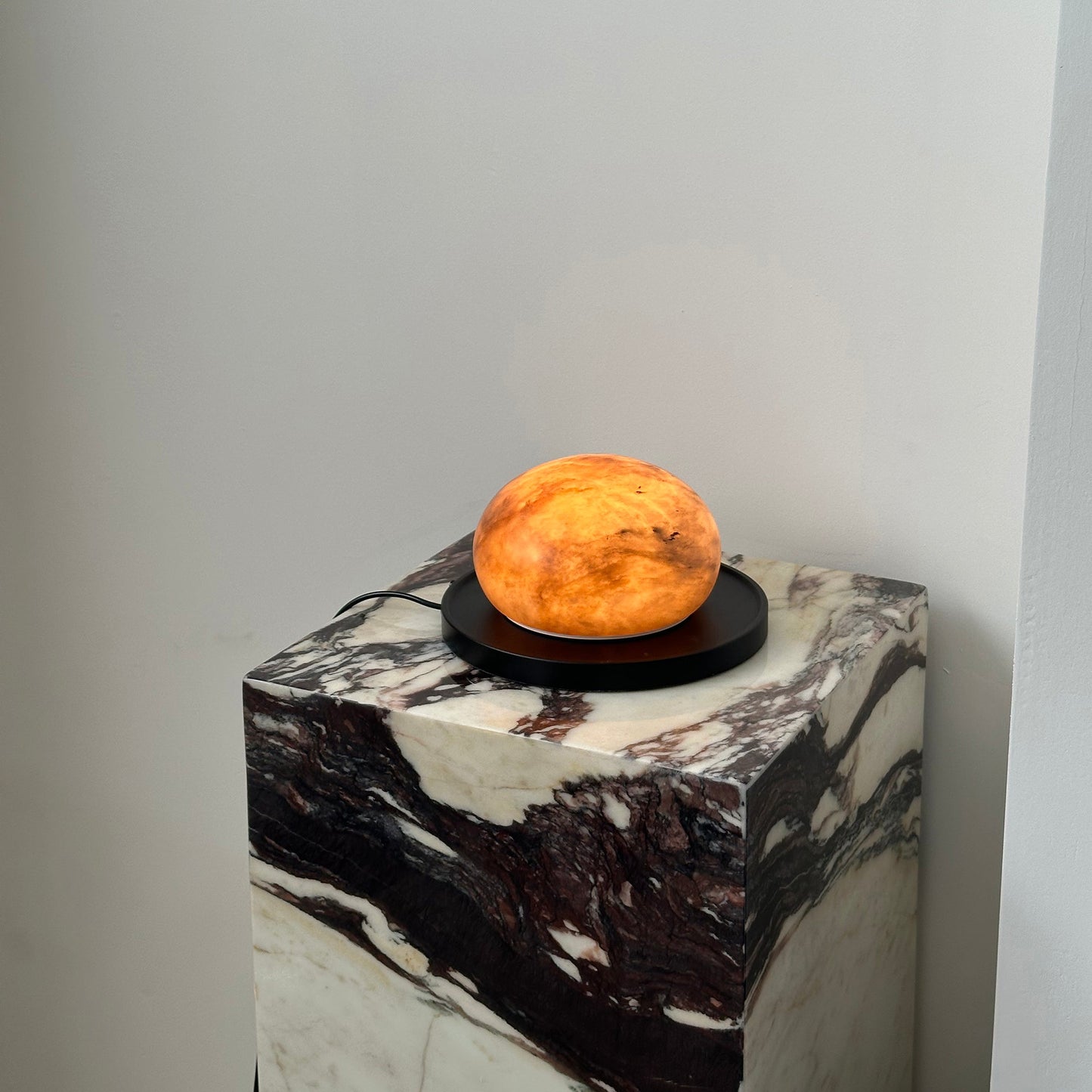 Maro Alabaster Table Lamp