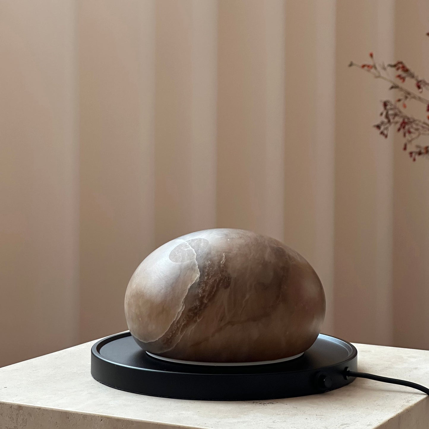 Maro Alabaster Table Lamp