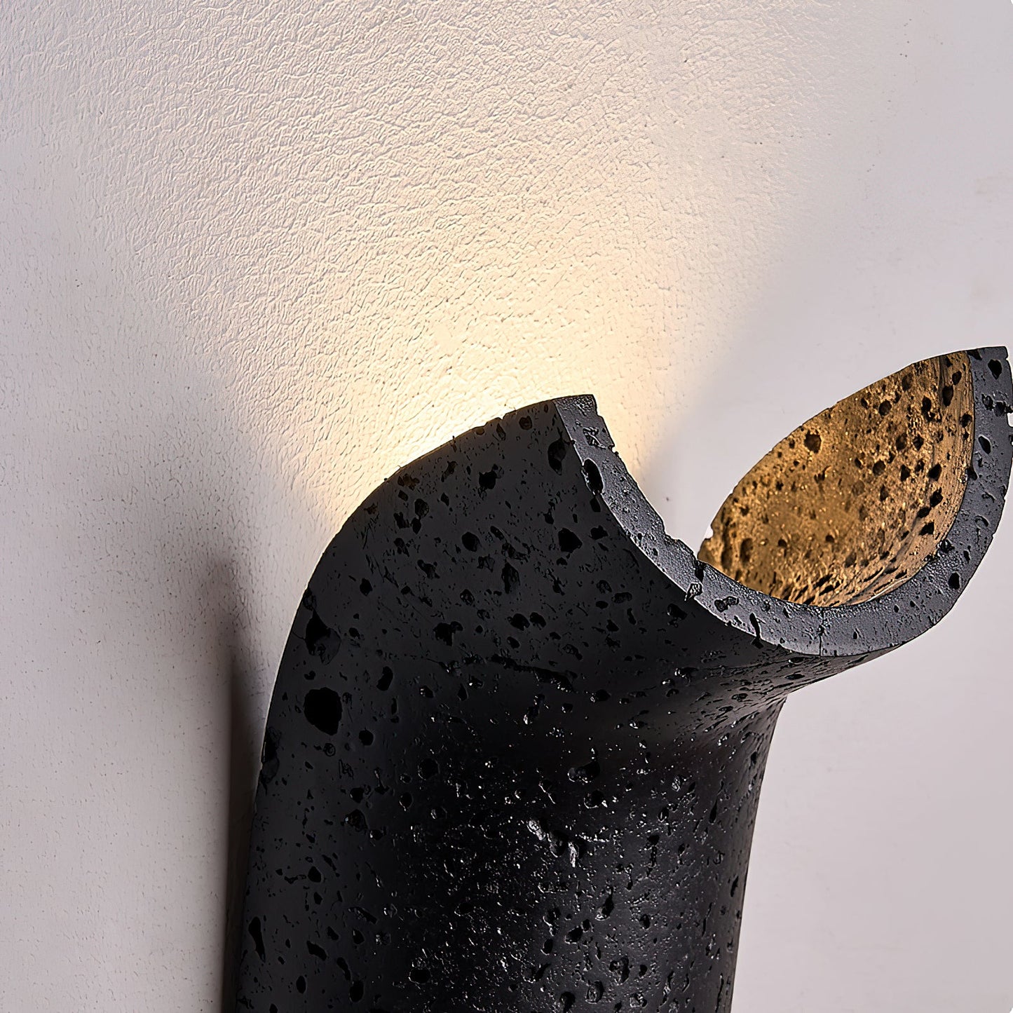 Kindle Wall Lamp