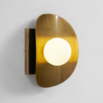 Verner Wall Lamp