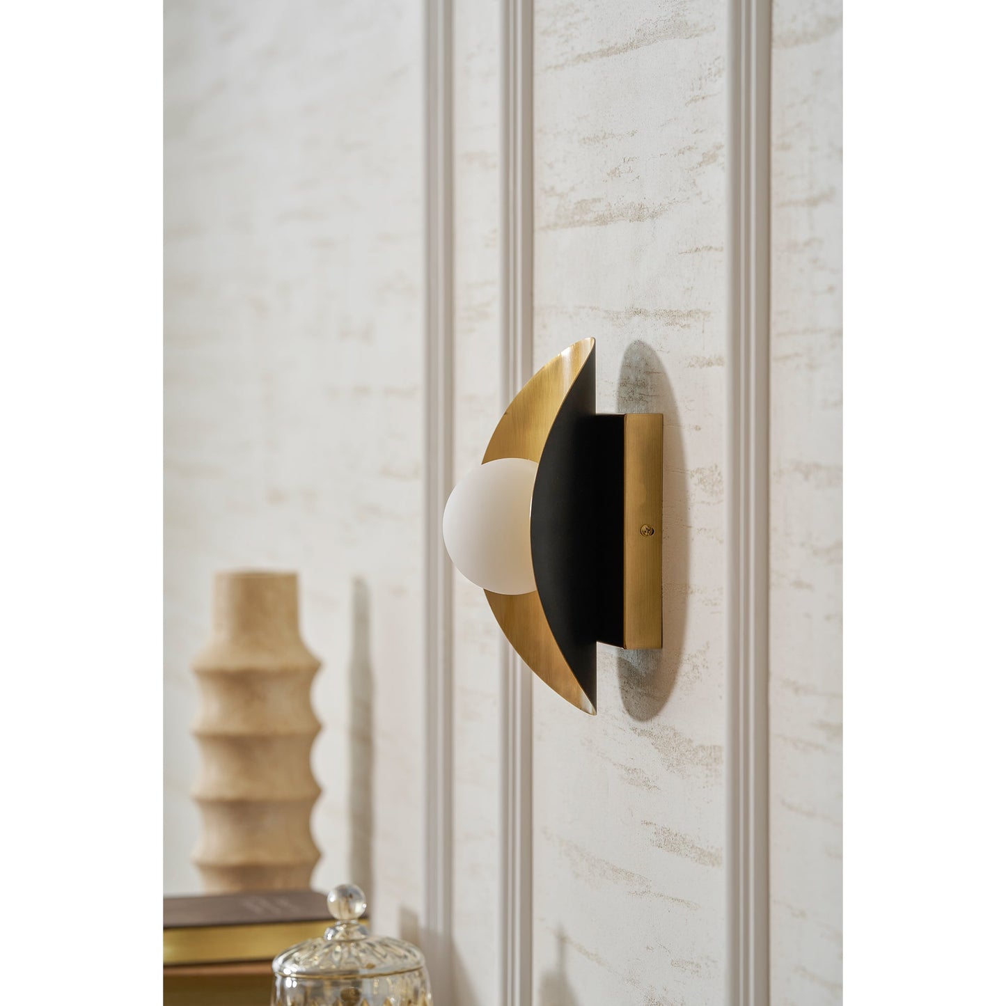 Verner Wall Lamp