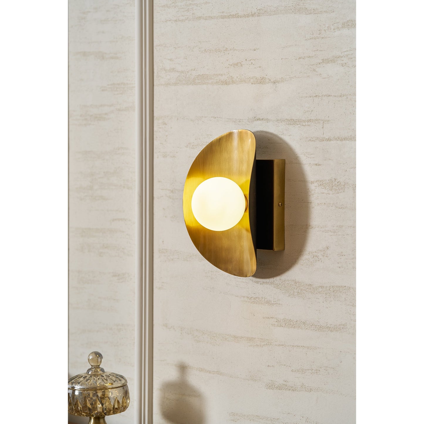 Verner Wall Lamp