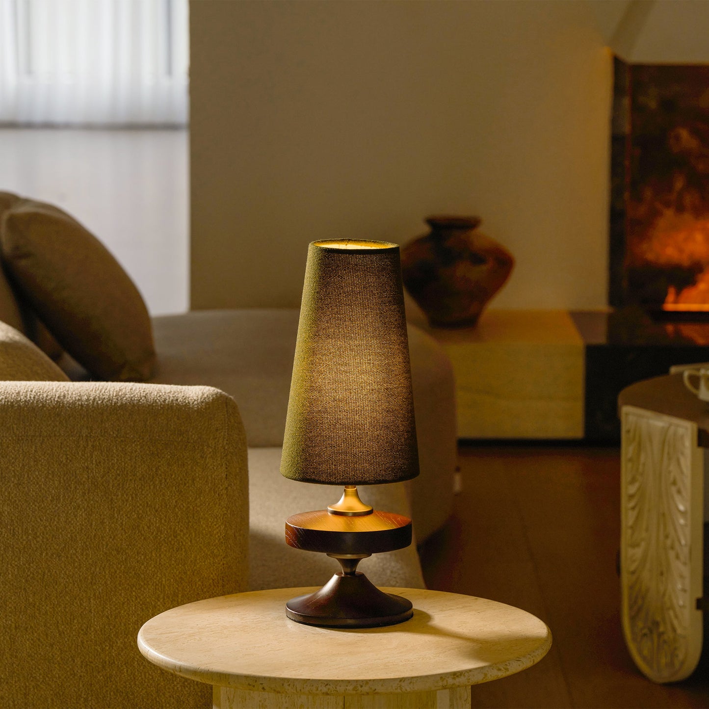 Dorian Rho Table Lamp