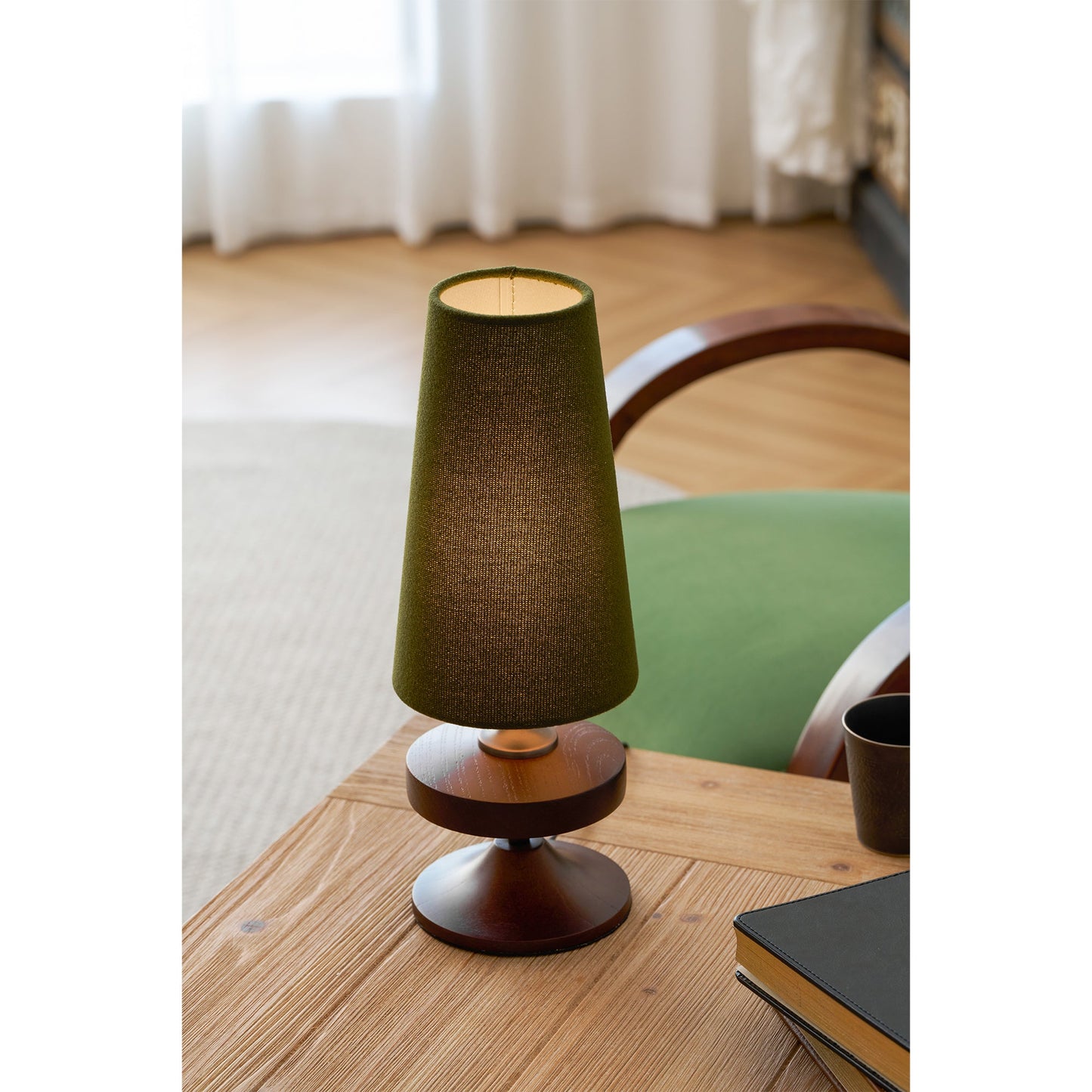 Dorian Rho Table Lamp
