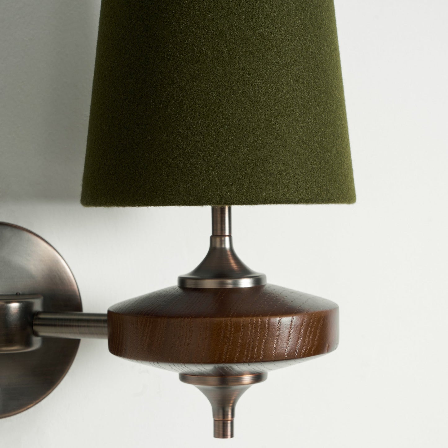 Hour Rho Wall Lamp