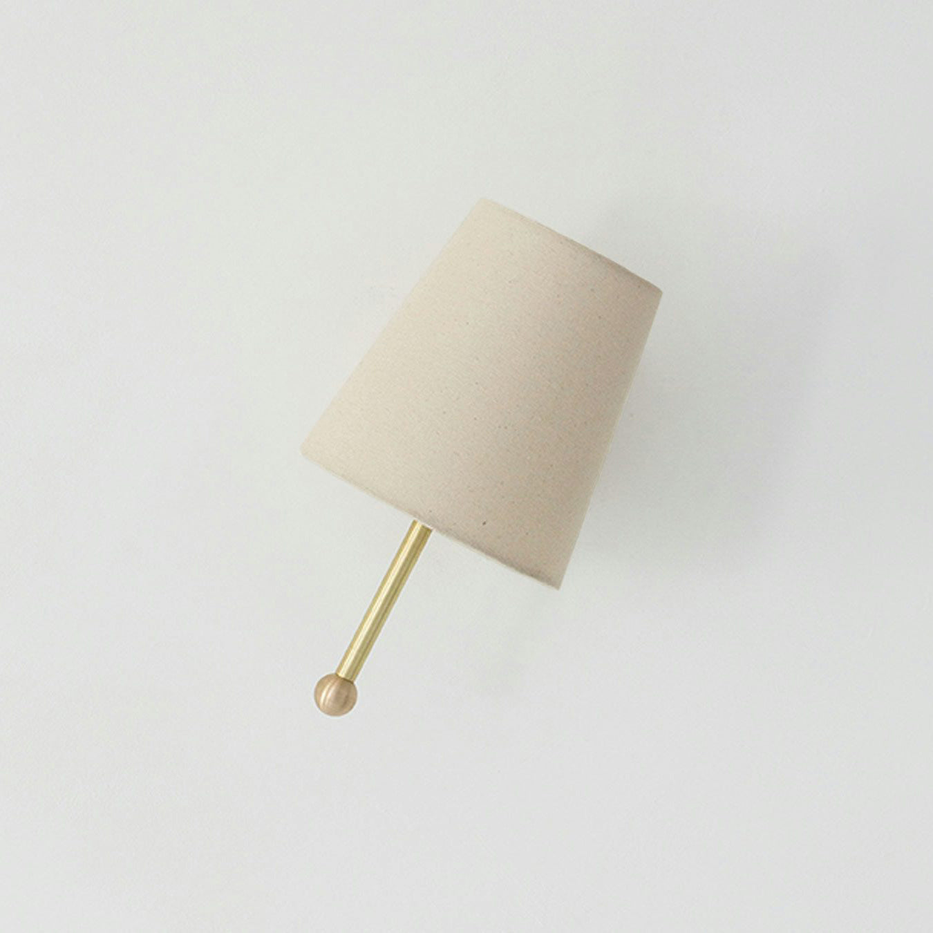 Norora Wall Lamp
