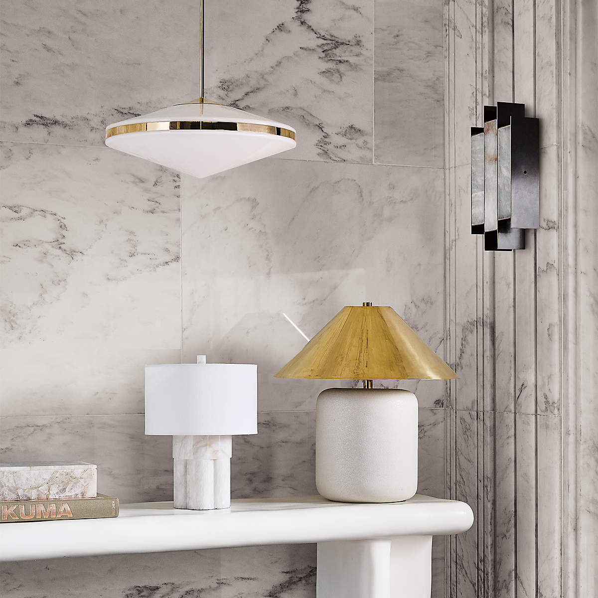 Belo Alabaster Wall Lamp