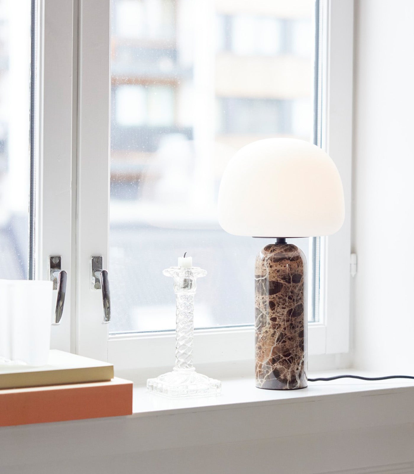 Hesia Table Lamp