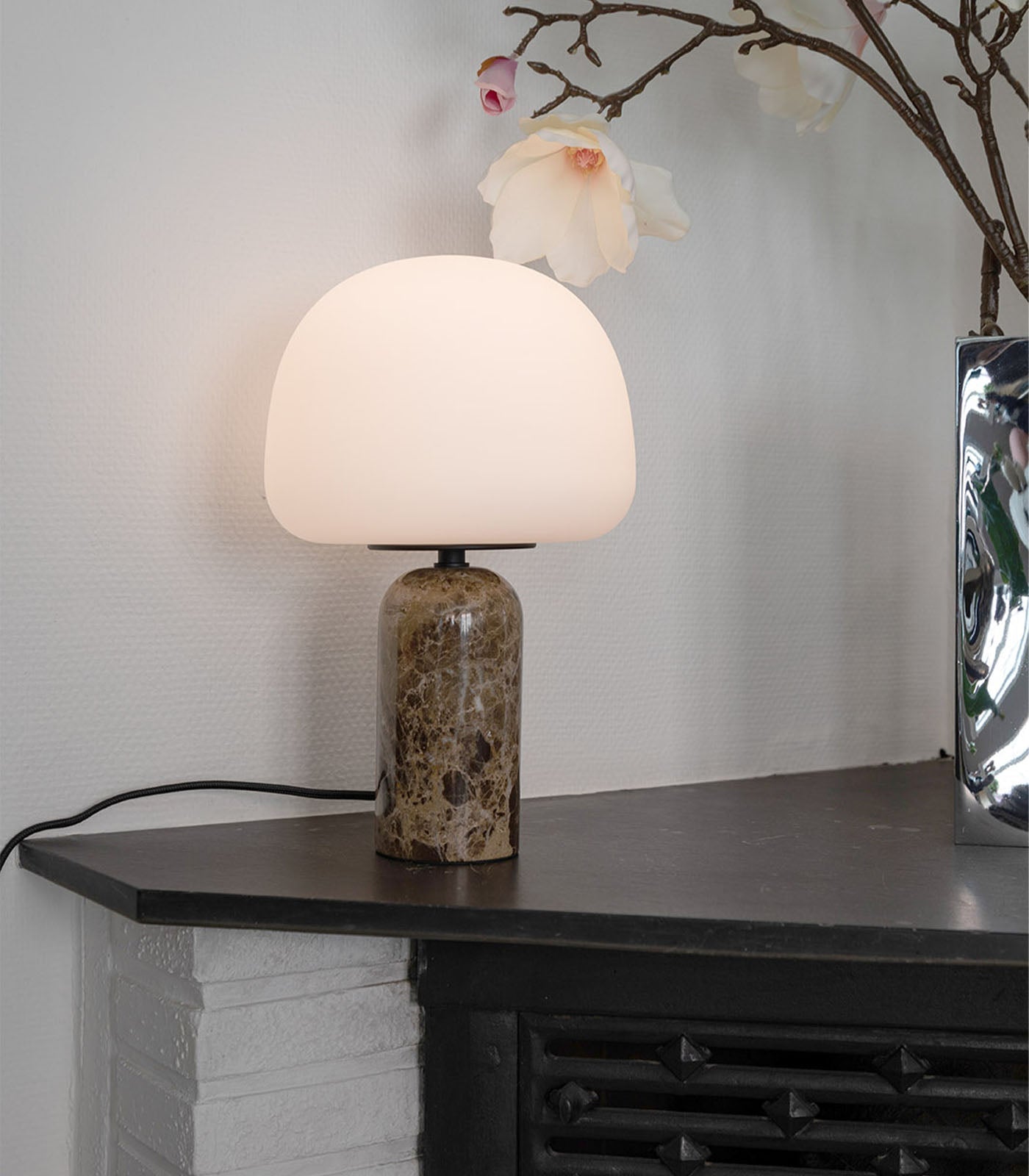 Hesia Table Lamp