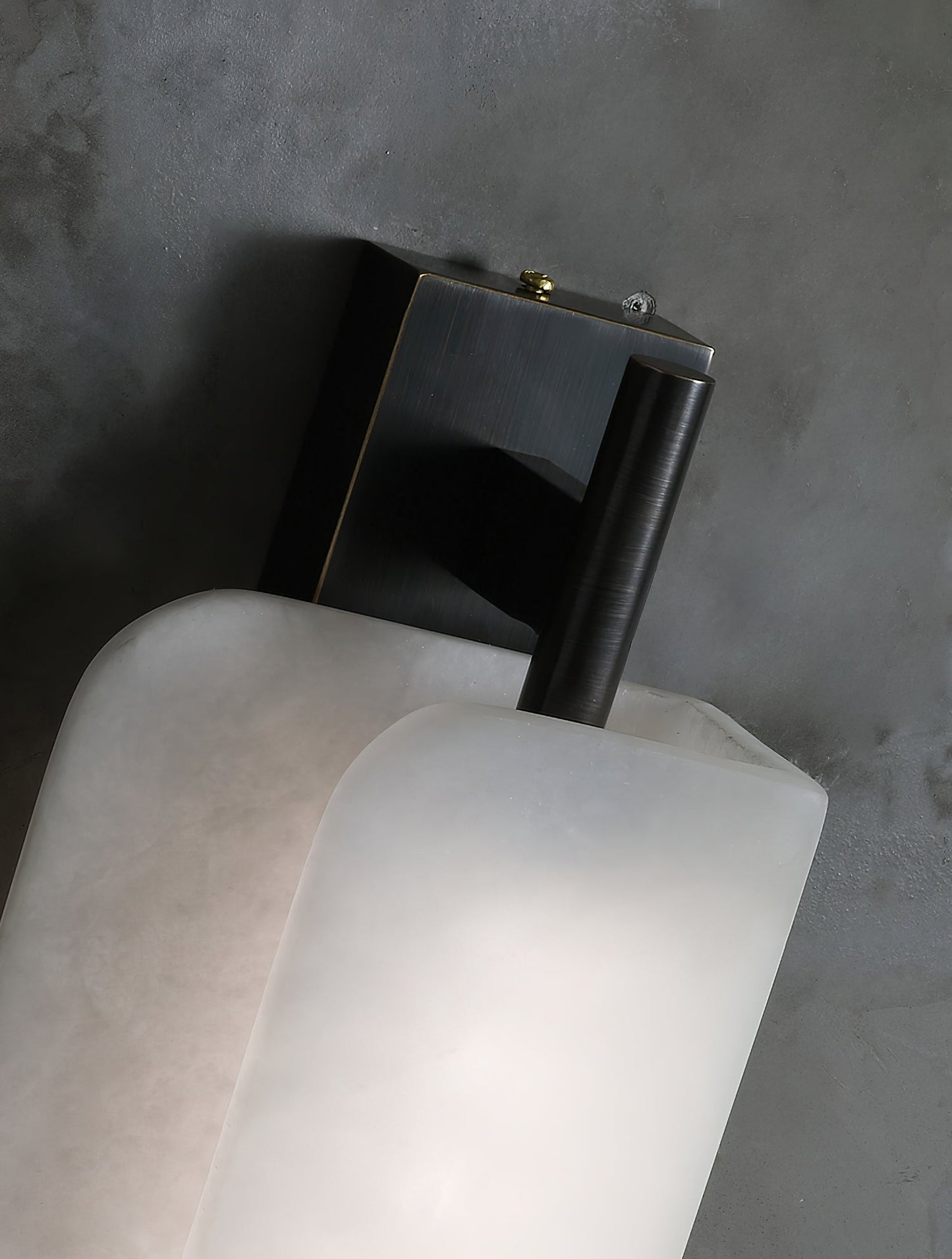 Aljezur Alabaster Wall Lamp