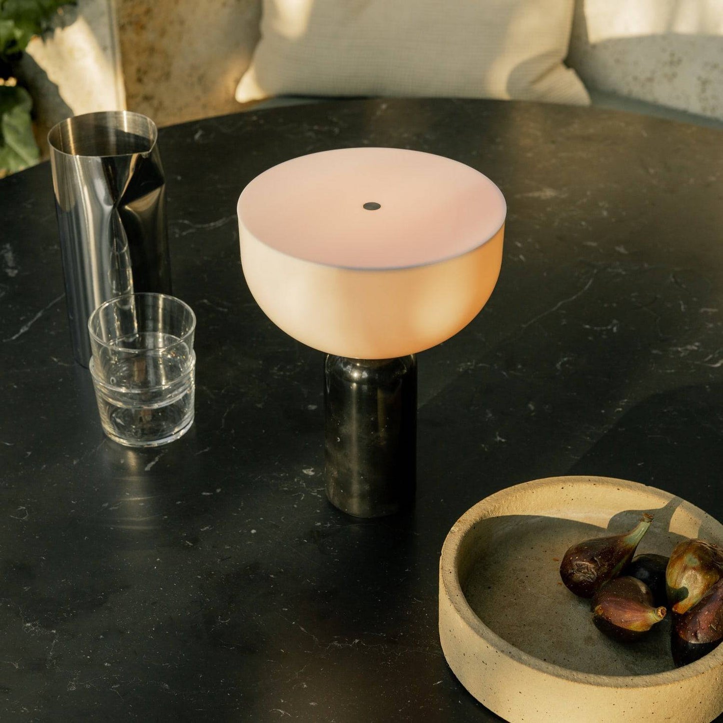 Vesis Table Lamp (built-in battery)