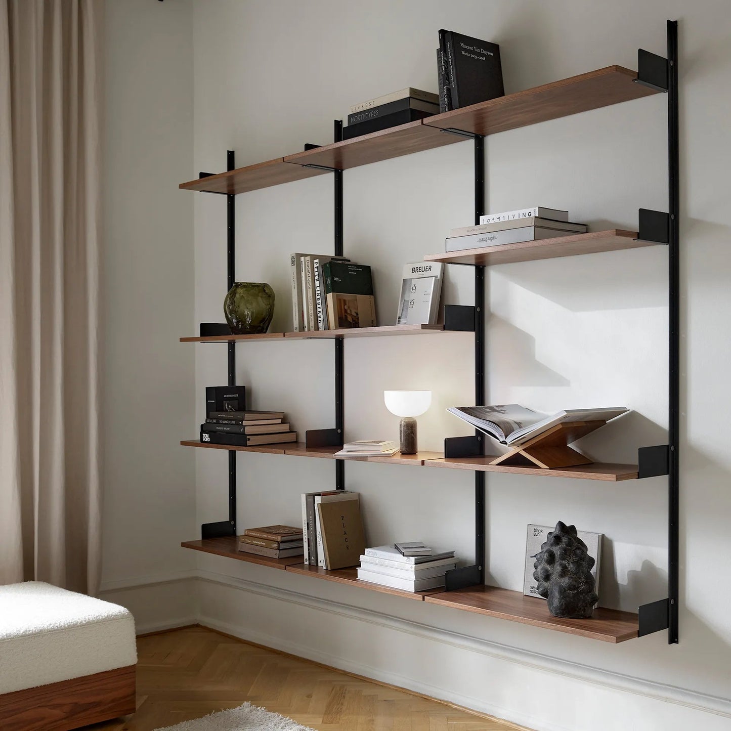 Vesis Table Lamp (built-in battery)