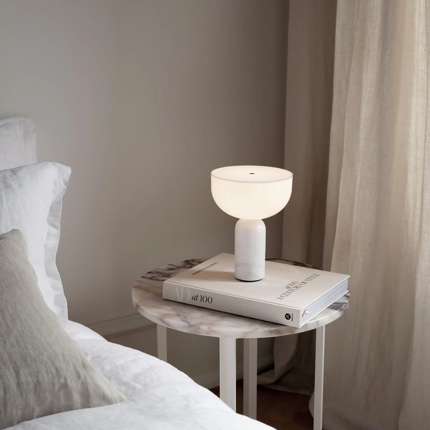 Vesis Table Lamp (built-in battery)
