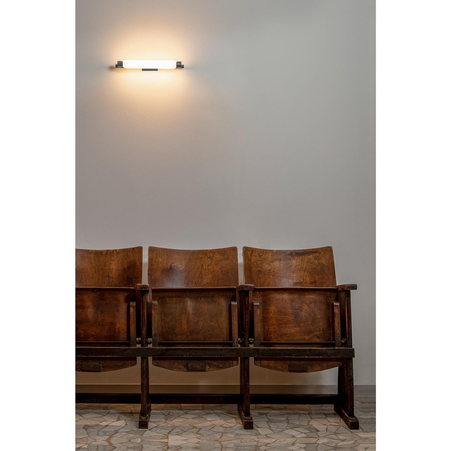 Vesora Roche Wall Lamp