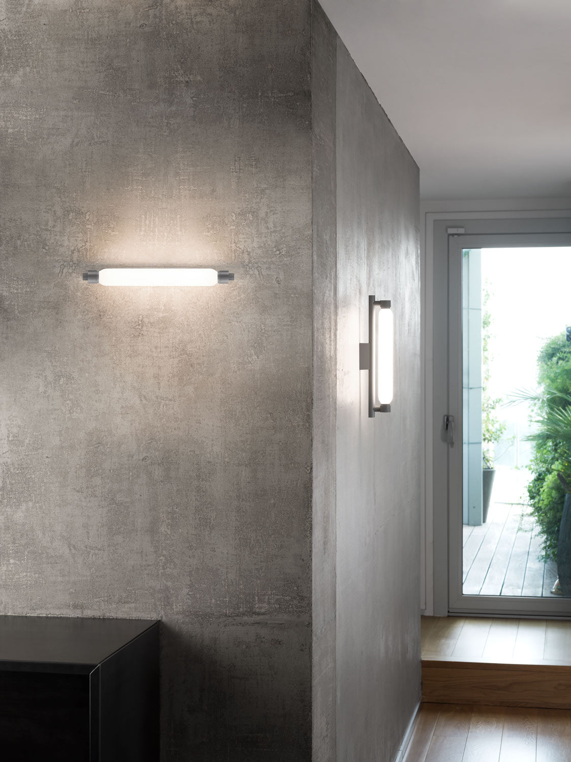Vesora Roche Wall Lamp