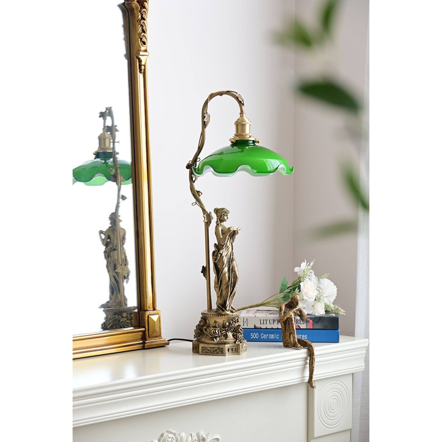Keson Statue Glass Table Lamp
