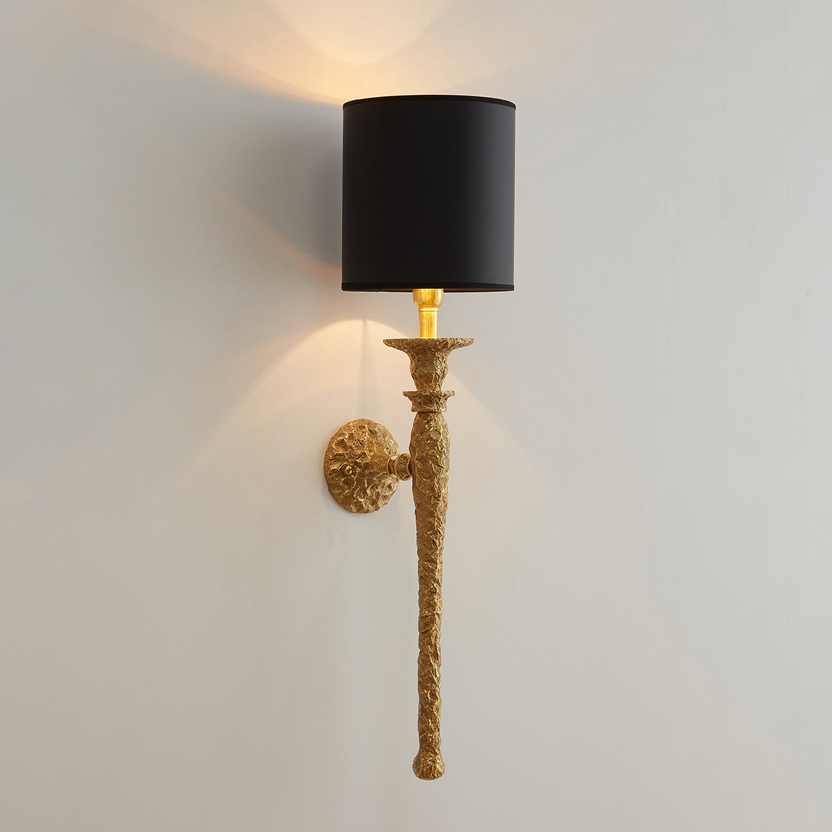 Gilo Wall Lamp