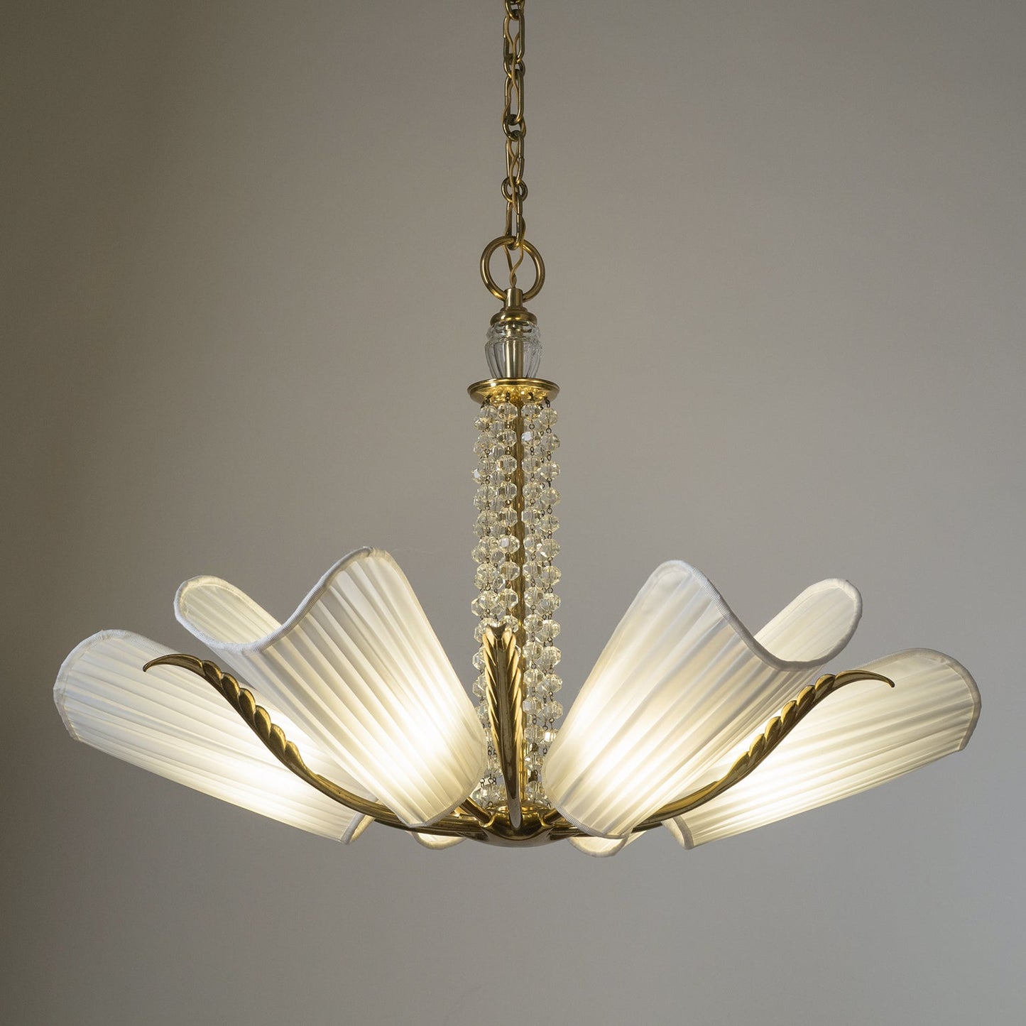 Dovique Chandelier