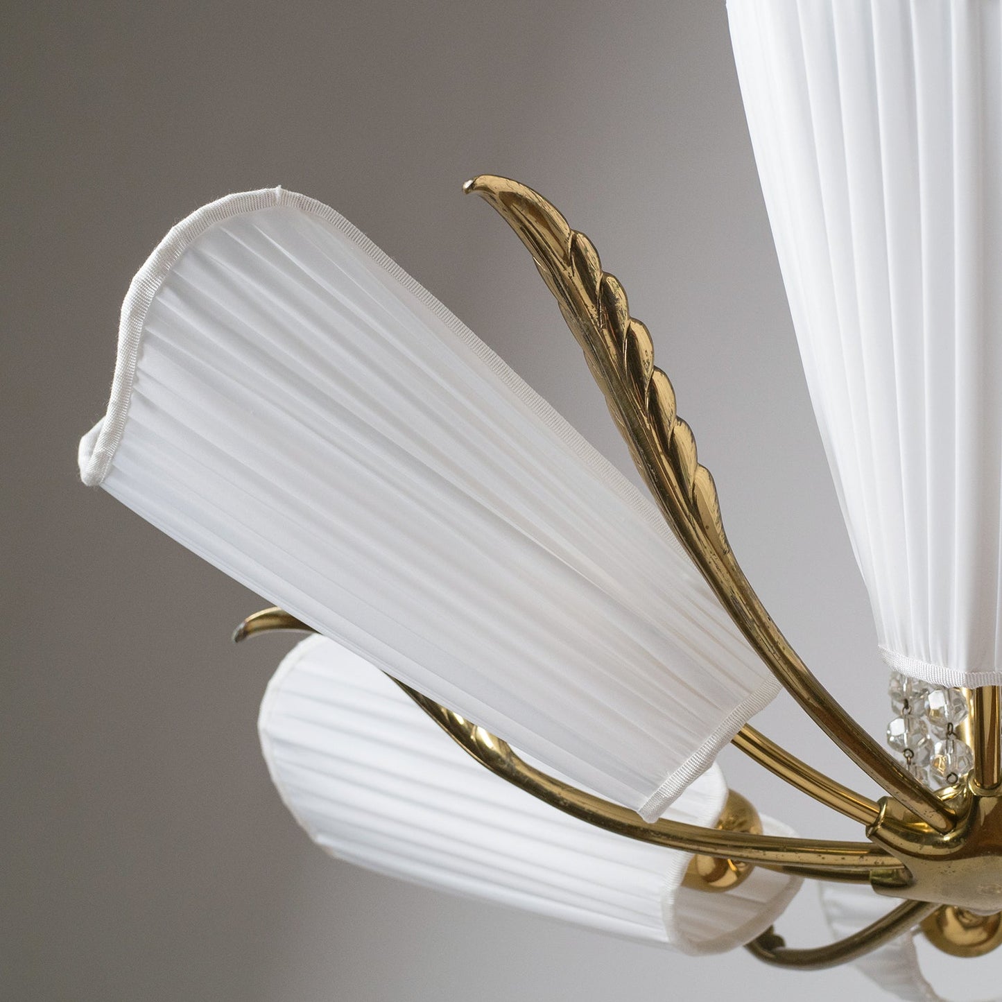 Dovique Chandelier